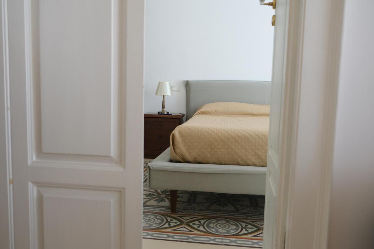Al Corso Charming Rooms Пешичи Екстериор снимка