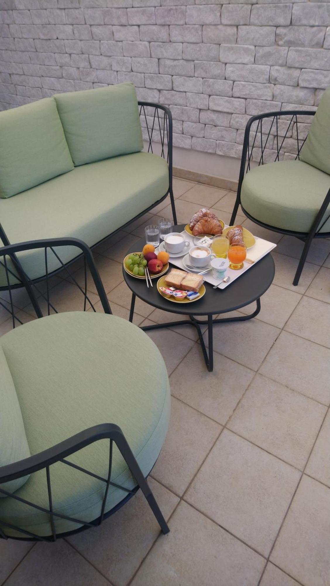 Al Corso Charming Rooms Пешичи Екстериор снимка